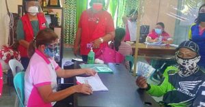 DSWD cash assistance distribution in Mina, Iloilo.