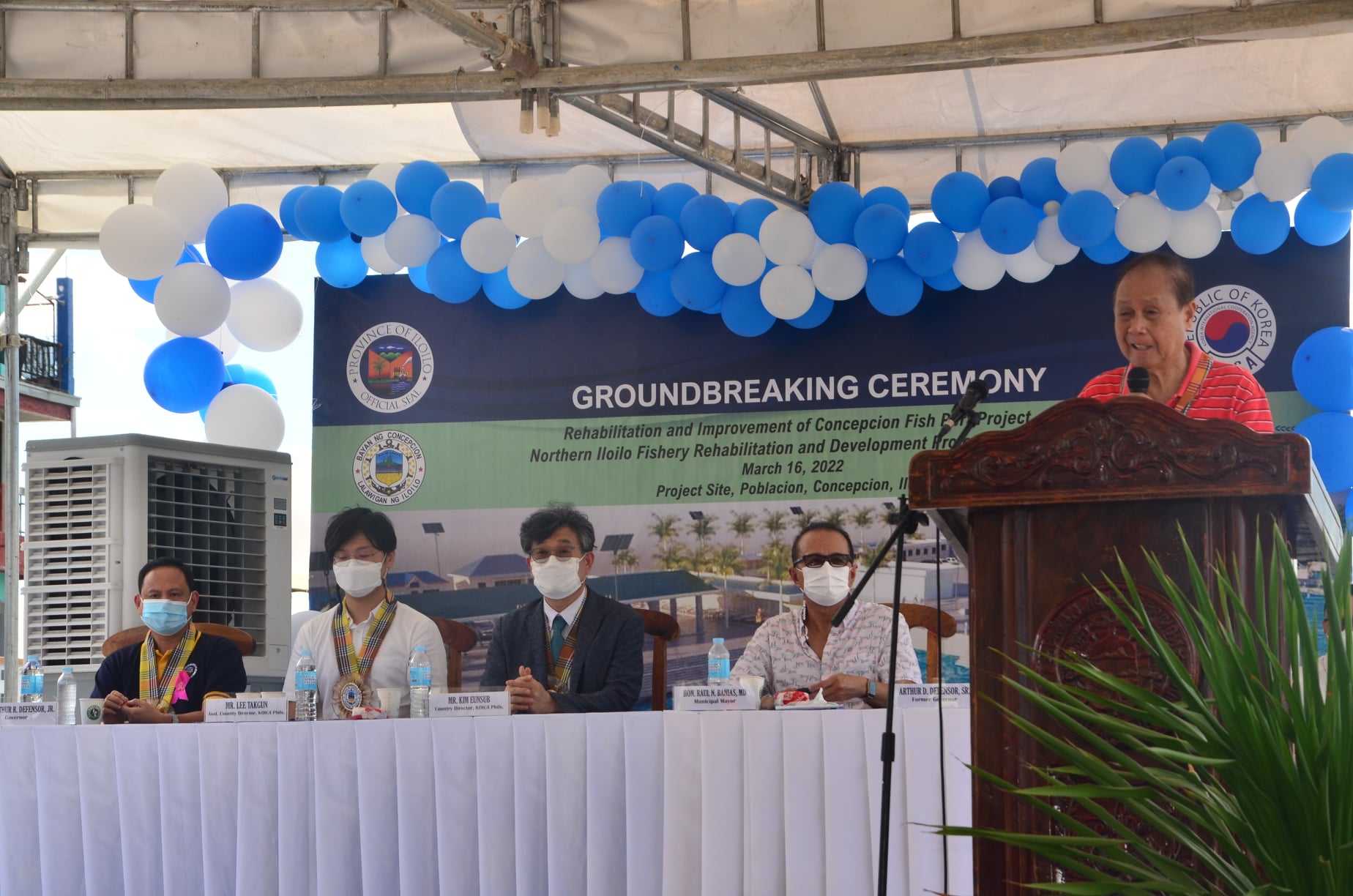 Ex-Governor Art Defensor Sr. delivers a speech during the groundbreaking ceremony.
