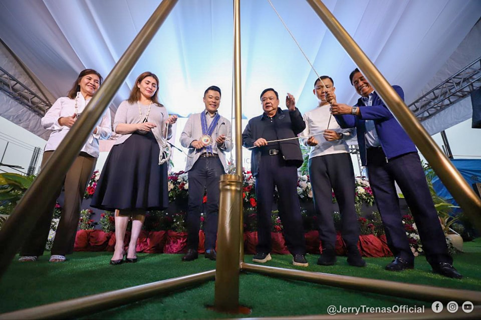 ICARE Megaworld groundbreaking