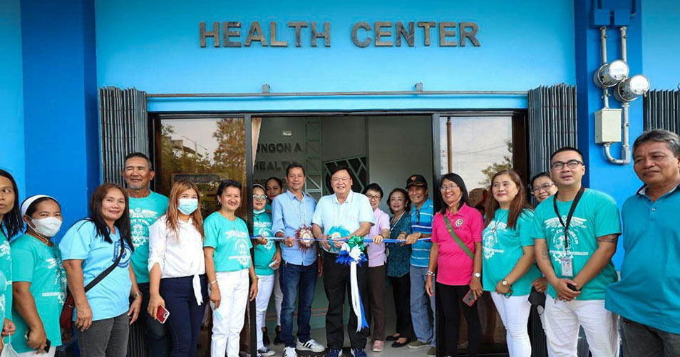 Iloilo City Mayor Jerry Trenas led the inauguration of Uswag Dental Imaging Center in Dungon A, Jaro.