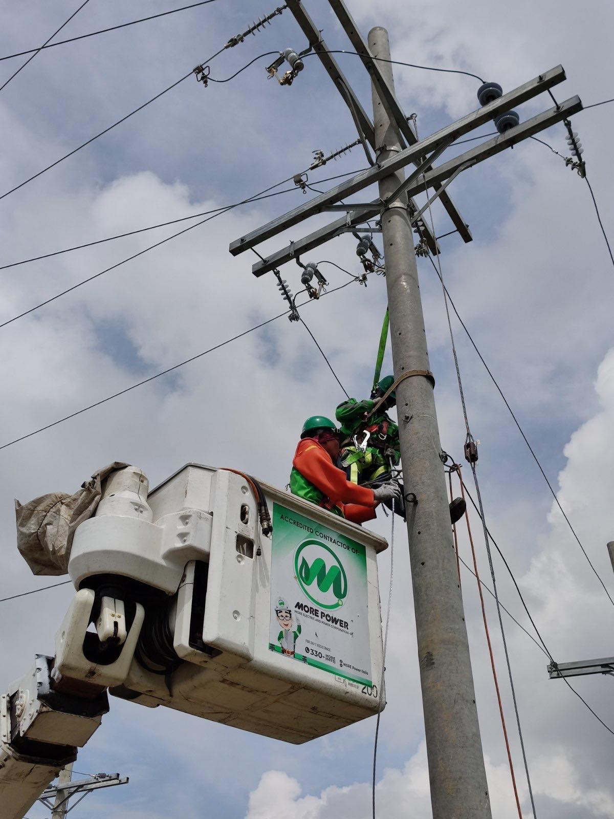 MORE Power linemen training