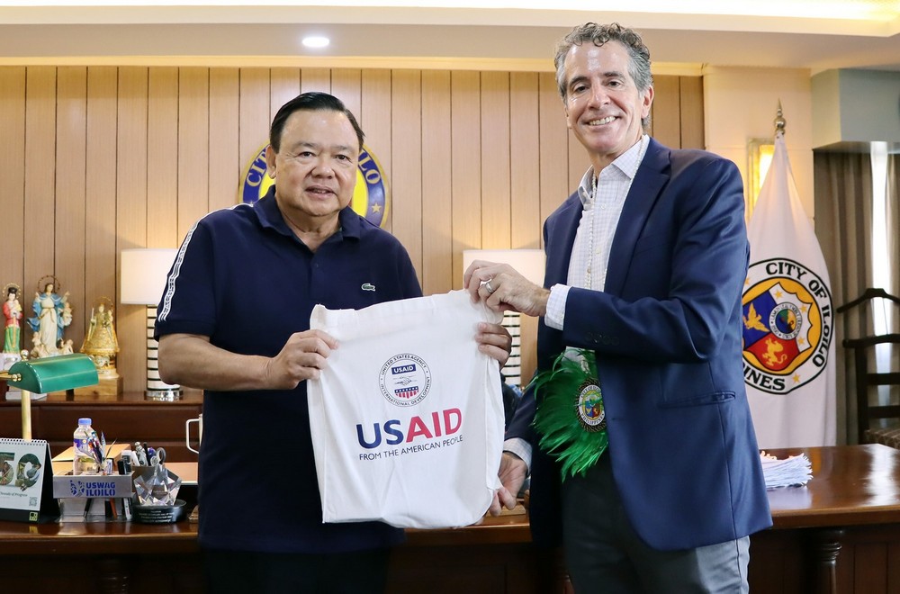 Mayor Jerry Trenas with USAID Mission Director Ryan Washburn